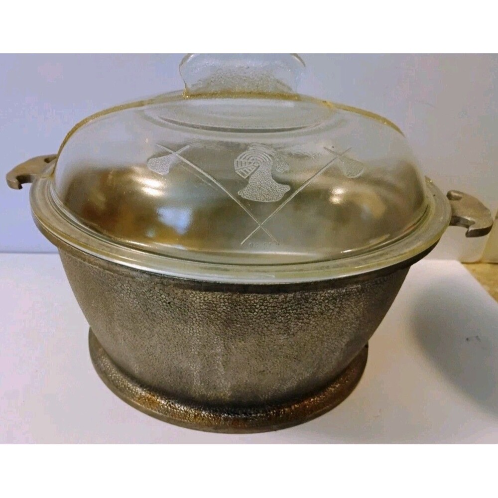 Vintage Guardian Service 10" Round 3 Quart Cast Aluminum Dutch Oven Pot With Lid